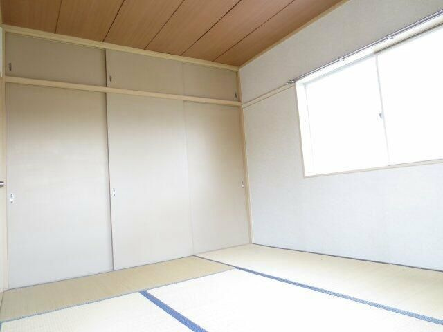 所沢市大字久米のアパートの寝室