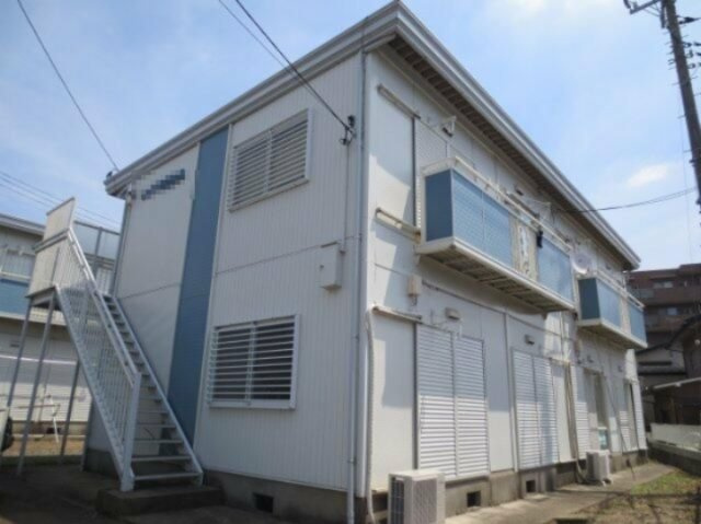 所沢市大字久米のアパートの外観