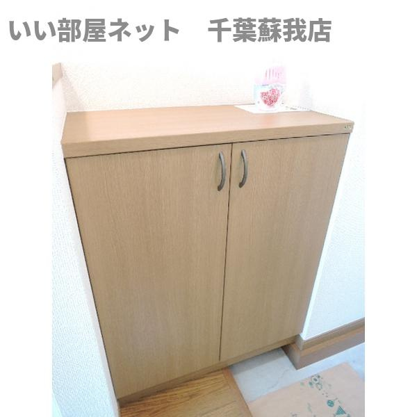 メゾン プランドールの玄関|明るい玄関です
