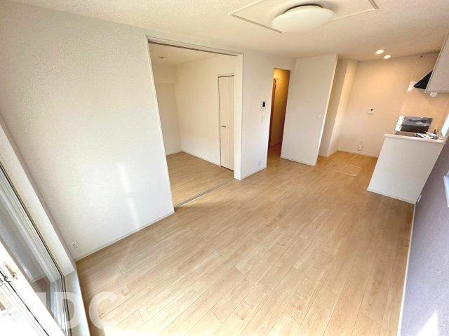 徳島市北田宮３丁目のアパートの居間・リビング