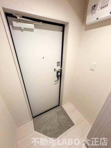 ハーモニーテラス酉島の玄関