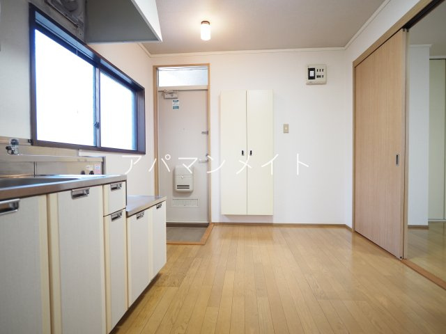 【寝室】 | シティハイム本郷台Ａ | 使い勝手のいいダイニングです