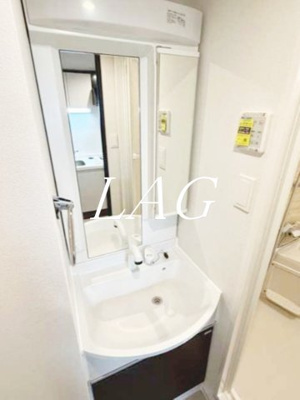 【洗面所】 | ＳＯＬＡＳＩＡ　ｒｅｓｉｄｅｎｃｅ荻窪Ⅱ | 洗面台です。