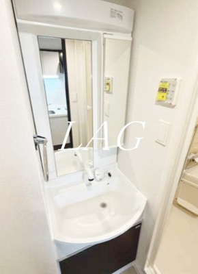 【洗面所】 | ＳＯＬＡＳＩＡ　ｒｅｓｉｄｅｎｃｅ荻窪Ⅱ | 洗面台です。