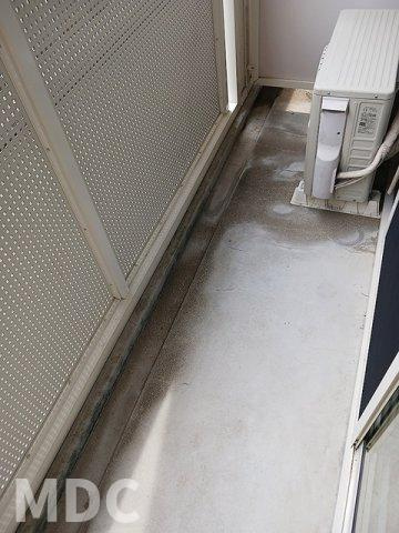 徳島市春日１丁目のアパートのバルコニー