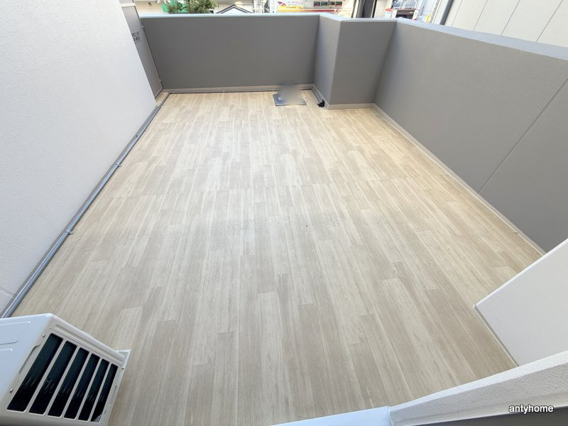 ArtizA瓦屋町Ⅱ　仲介手数料無料のバルコニー