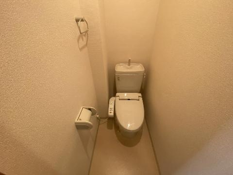 アールズタワー池下西のトイレ|シャワー付トイレ