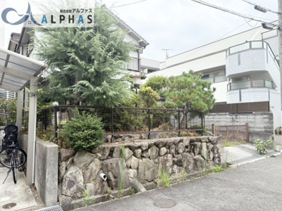 【外観】 | 神戸市垂水区星陵台五丁目　建築条件なし土地 | ☆建築条件なし☆
お好きなハウスメーカーで建築できます！！
更地渡し♪現在解体工事中♪