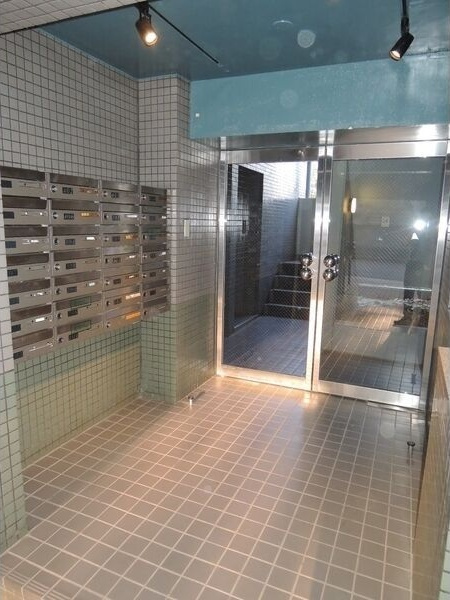 東洋ハイツ相模台のエントランス