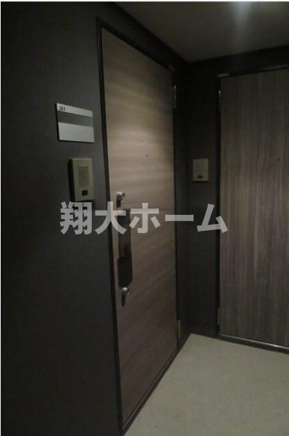 ＭＥＴＡＬ・ＫＴの玄関