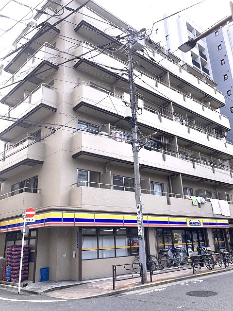 リベール上野の外観