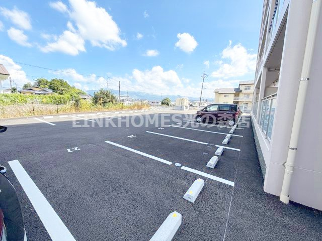 菊池郡大津町大字引水の賃貸マンションの駐車場|駐車場
