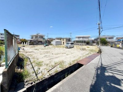 【前面道路含む現地写真】 | 菩提　売土地　全６区画 | 美原病院まで約1272ｍ！突然の怪我や体調不良の時にも安心ですね！