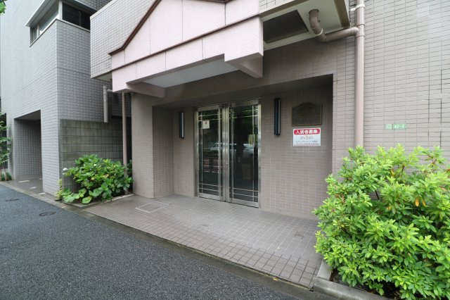 【エントランス】