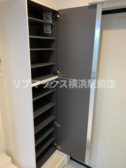 【収納】クレールブランシェ西横浜Ａ号棟 