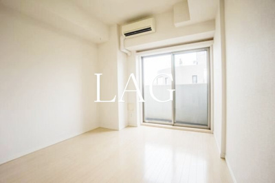 【居間・リビング】 | エルミタージュ大塚 | 洋室のお部屋です。
