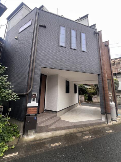 中古／富士見市関沢２丁目の外観|シックな外観です