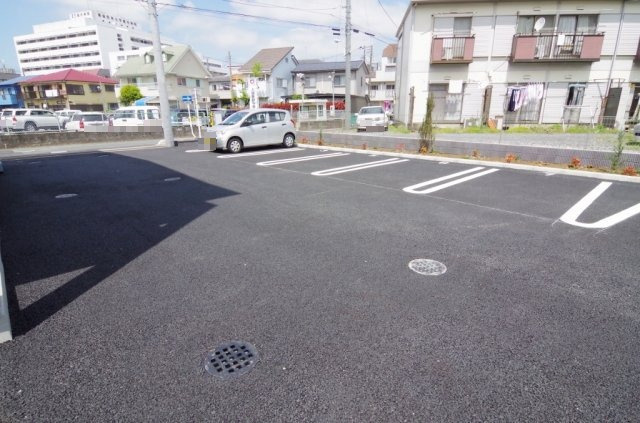 ガーデンソレイユの駐車場