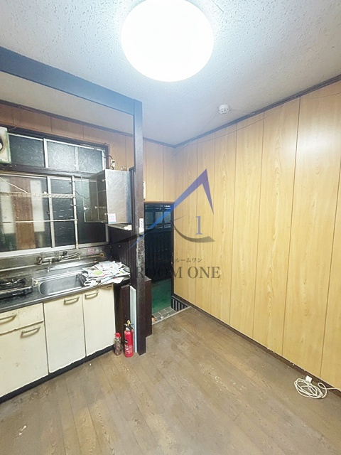 ニュープリンスの居間・リビング|洋室のお部屋です。