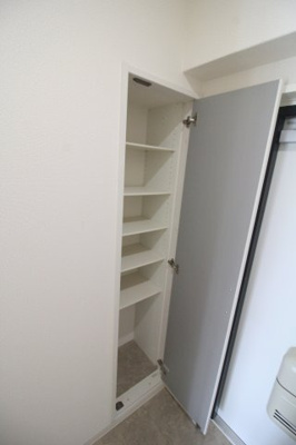 【玄関】 | ハイツウエノ