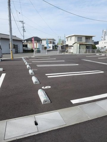トビアスガーデン南沖洲Ｂの駐車場|駐車場があります