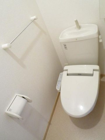 サニープレイスＢのトイレ|シンプルで使いやすいトイレです