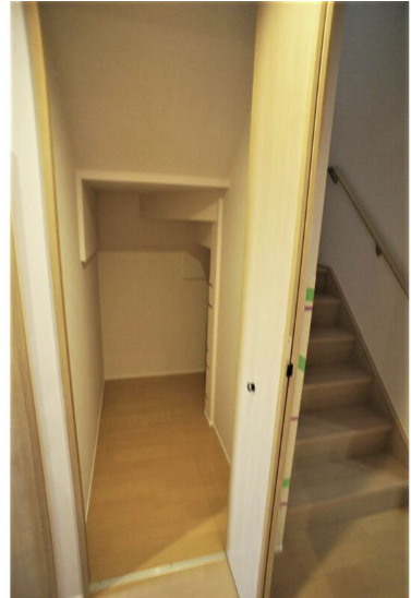 和田１丁目戸建の玄関