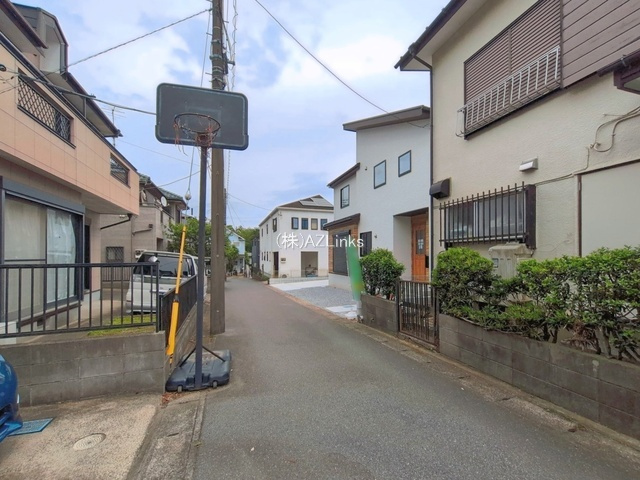 四街道市栗山６期の前面道路含む現地写真