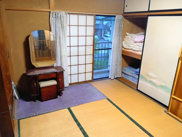 売中古戸建　富士市五貫島の和室|来客スペース・子供の遊び場・昼寝スペースなど色々と幅広く使える大活躍の和室です。
