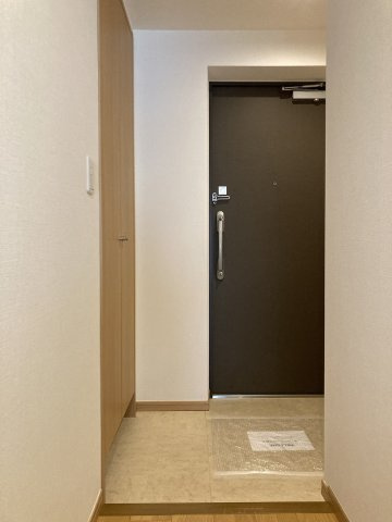 トレブライトの玄関