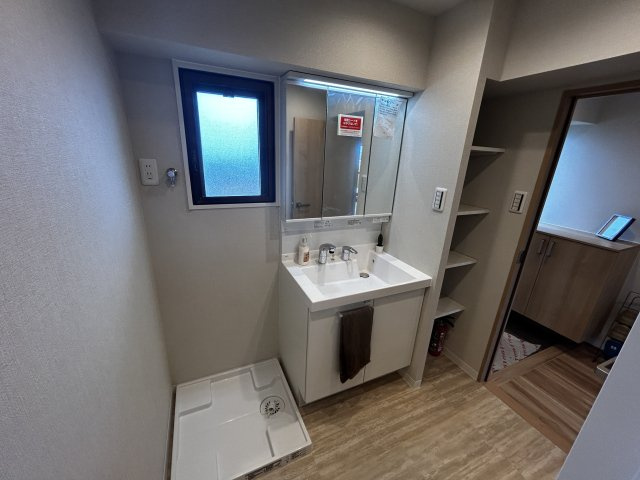 ライオンズマンション志真志の玄関
