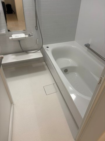 横浜市緑区長津田７丁目戸建の浴室