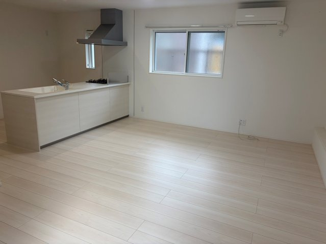 横浜市緑区長津田７丁目戸建の居間・リビング