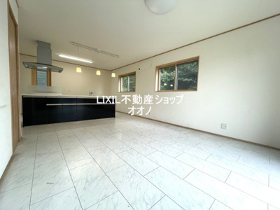 【居間・リビング】 | 羽生市下川崎　中古住宅