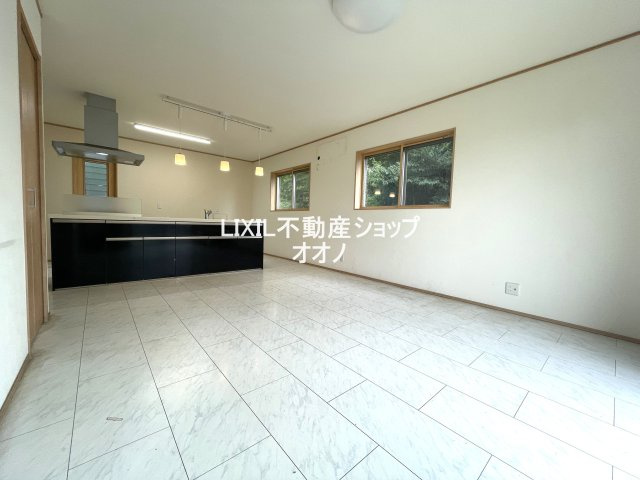 【居間・リビング】 | 羽生市下川崎　中古住宅