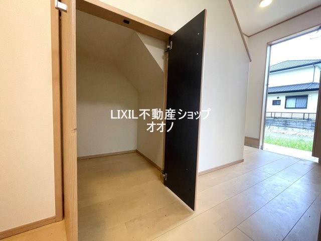 【収納】 | 羽生市下川崎　中古住宅 | 階段下収納