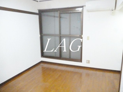 【居間・リビング】 | メロディハイツリンナ | 洋室のお部屋です。