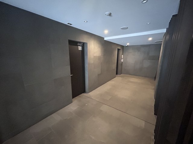 オープンレジデンシア名古屋栄estのロビー