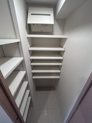 オープンレジデンシア名古屋栄estの収納