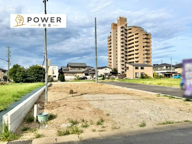 岡崎市昭和町中屋敷の外観|現在建築中のため、real な仕上がりをいち早くご覧になりたい方は、現地でのご案内も可能です。お気軽にお問い合わせください。									
									