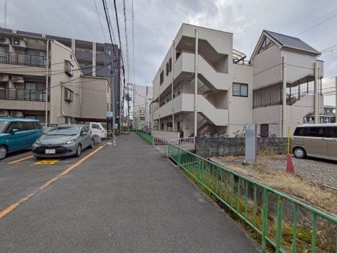 カミオン別院の周辺