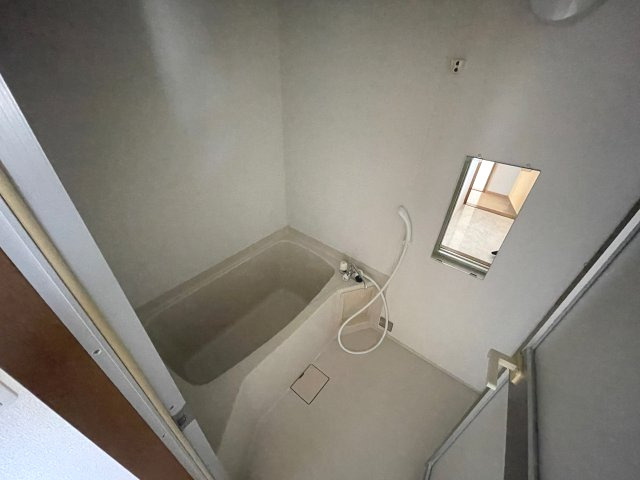 ヴィレッヂ七栄の浴室