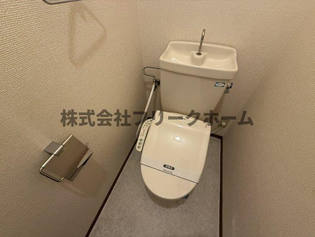 サイプレスタウン Aのトイレ