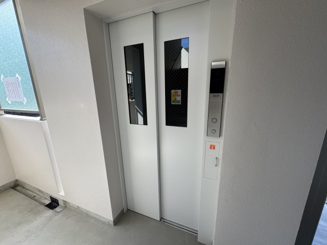 ラ・フェリアーナ日吉台のその他共用部分|エレベーター