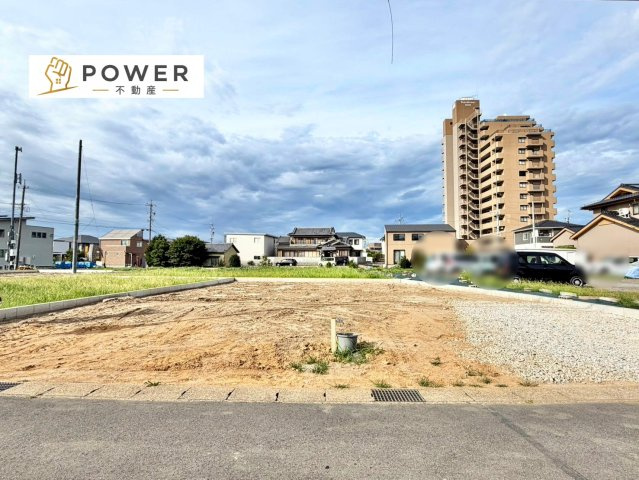 岡崎市昭和町中屋敷の外観|現在建築中のため、real な仕上がりをいち早くご覧になりたい方は、現地でのご案内も可能です。お気軽にお問い合わせください。									
									