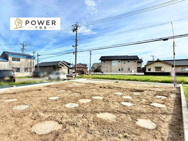 岡崎市昭和町中屋敷の外観|現在建築中のため、real な仕上がりをいち早くご覧になりたい方は、現地でのご案内も可能です。お気軽にお問い合わせください。									
									