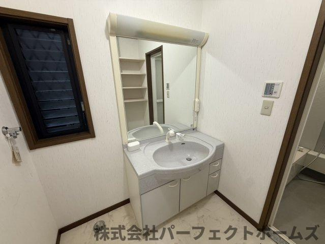 【独立洗面台】の画像