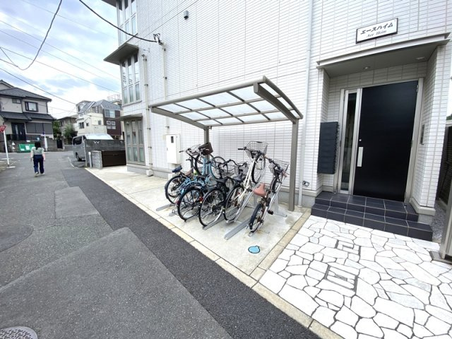 Ace Heimのその他共用部分|屋根付き駐輪場☆彡