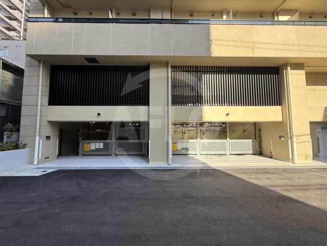 スプランディッド本町グラン（南大江小学校区）の駐車場