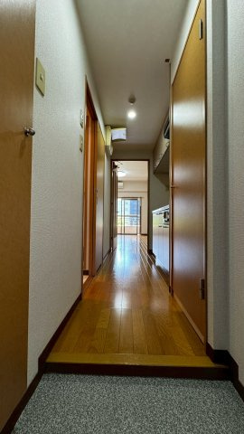 アーバンパレス天神南ハートランドタワーA棟 の玄関
